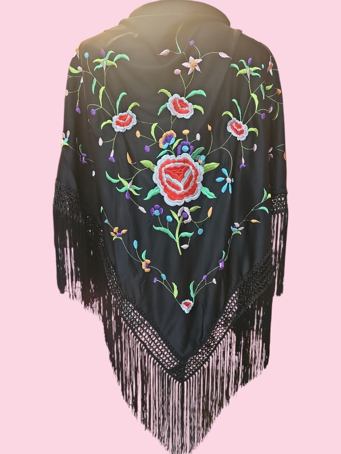 Mantoncillo bordado negro